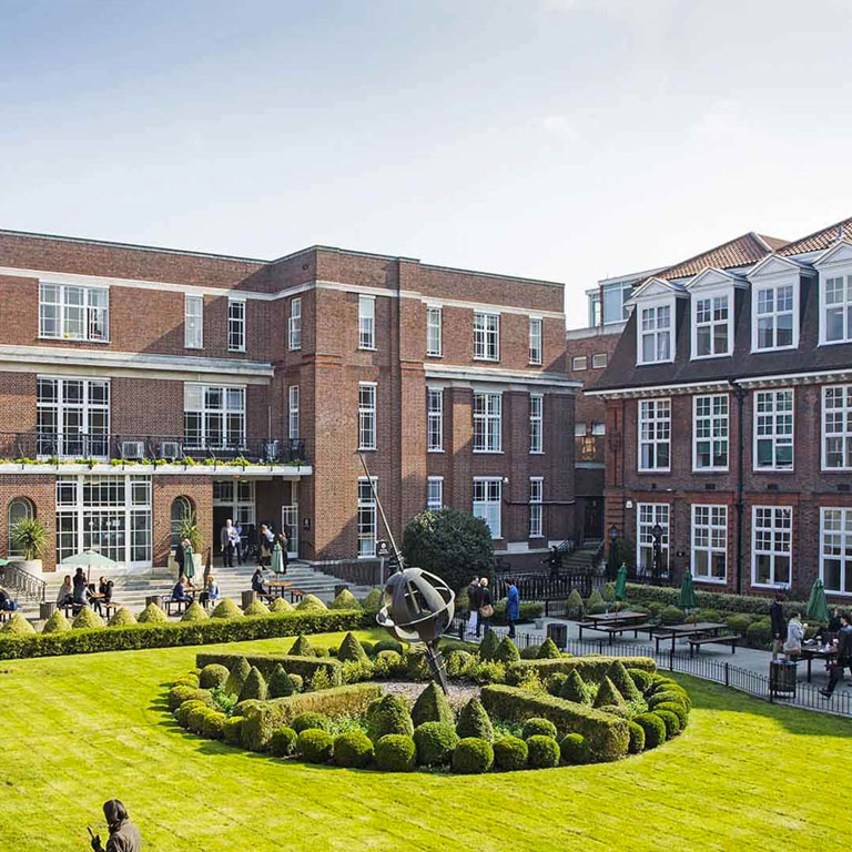 Regent's University à Londres
